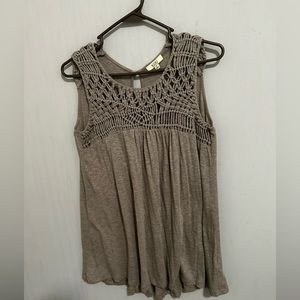Lightweight, sleeveless, in good condition